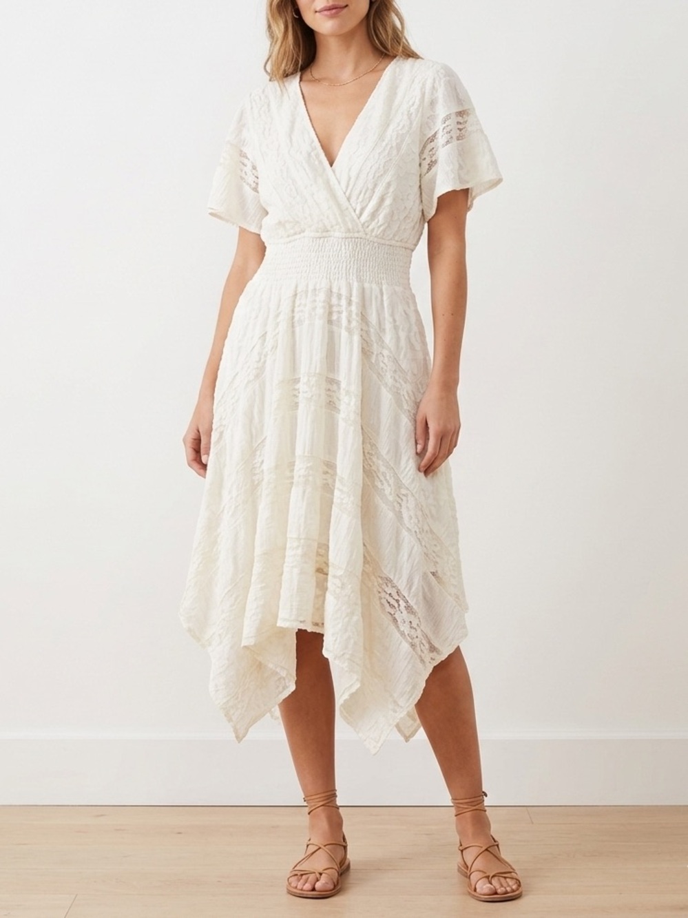 Rabbit Rabbit Rabbit Cream Lace V-Neck Short Sleeve Dress